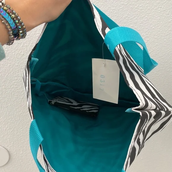 NWT Zebra print aqua blue teal large size tote bag - Picture 3 of 4